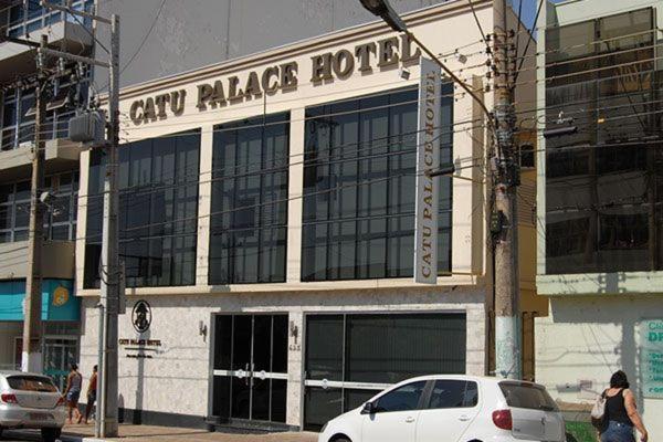 Catu Palace Hotel Рондонополіс Екстер'єр фото